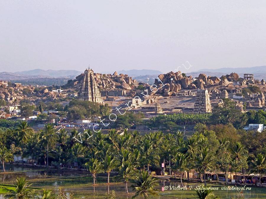 храмы Хампи, древние памятники, развалины древнего города, Индия