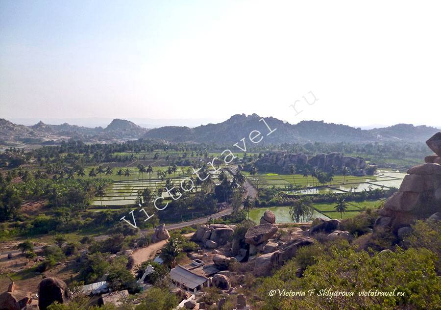 вид с горы и Храма Ханумана, Хампи, Индия