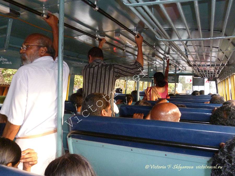 в автобусе, Керала, Индия