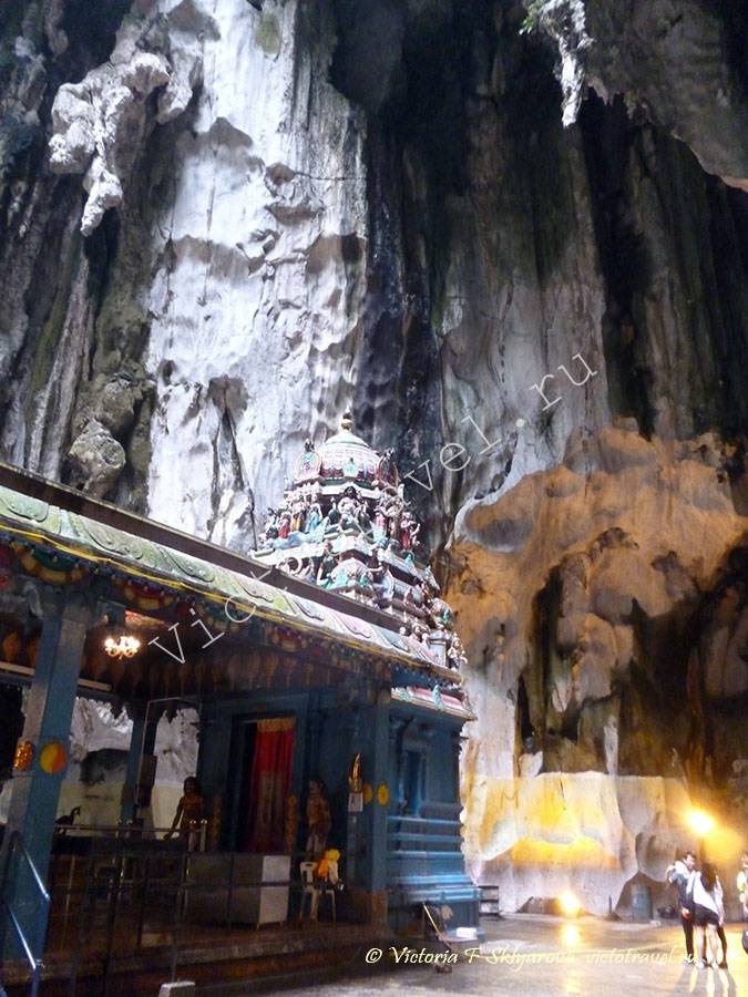 храм в пещере Бату, Куала Лумпур, Малайзия