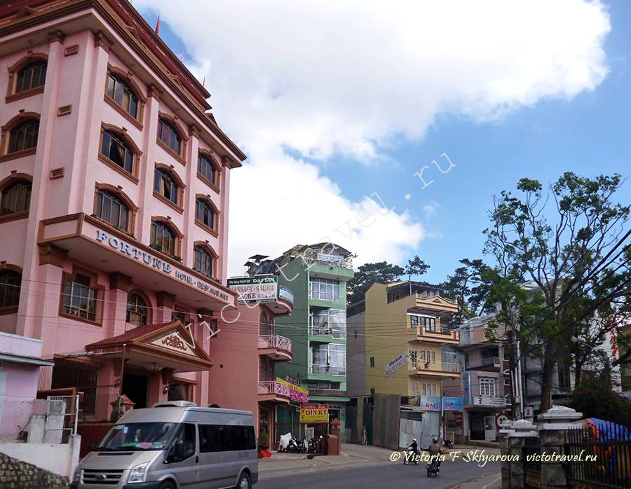 Улица в городе Далат, Вьетнам