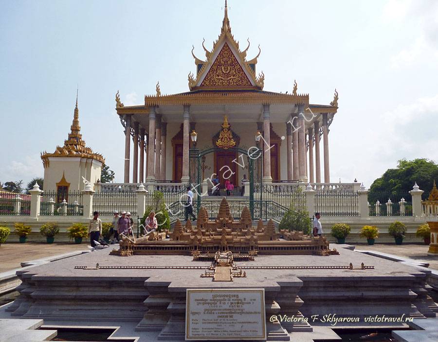 Серебряная Пагода, Пномпень, Камбоджа