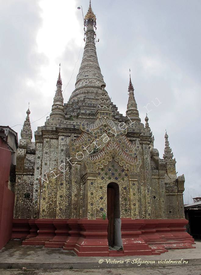 пагода в в Ньяунг Шве, озеро Инле, Мьянма-Inlle-lake12