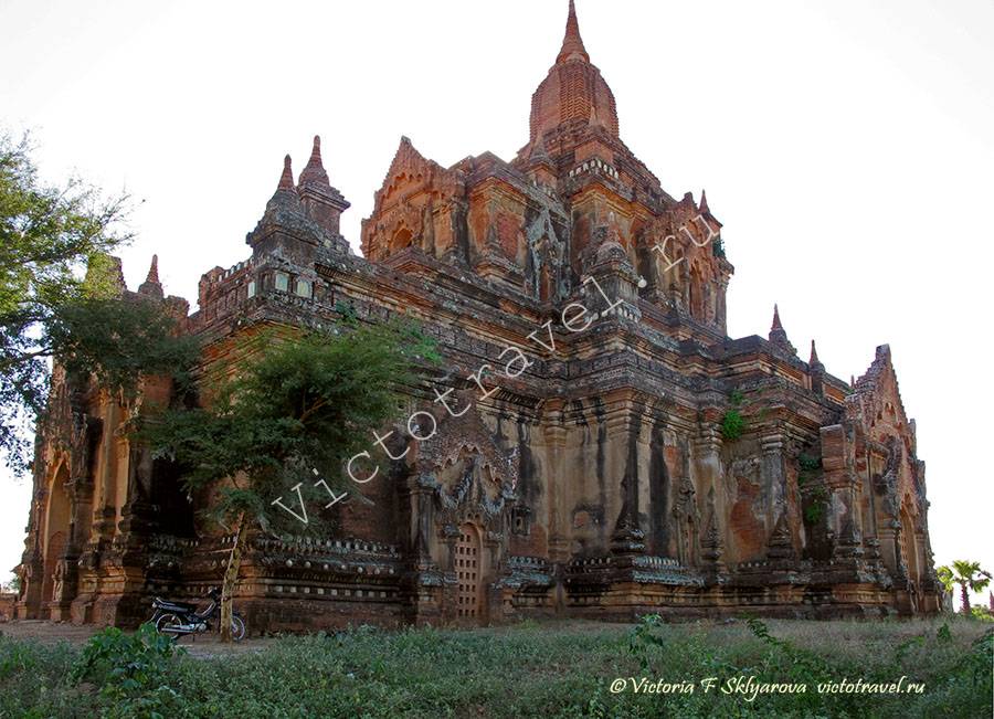 древний храм Лавкачатар, Баган Мьянма
