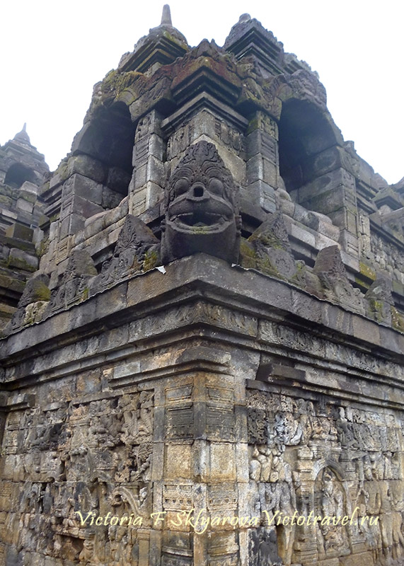 барельеф в храме Боробудур, Индонезия