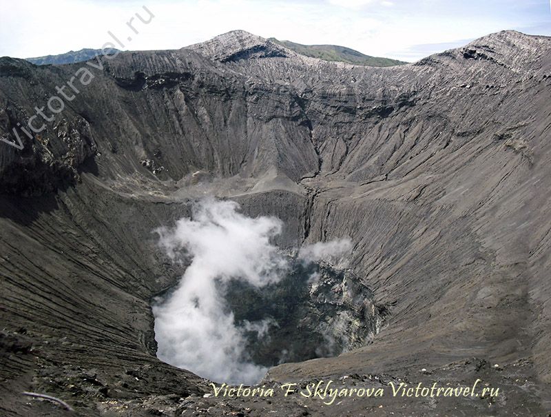 Кратер вулкана Бромо, самостоятельное путешествие по Индонезии