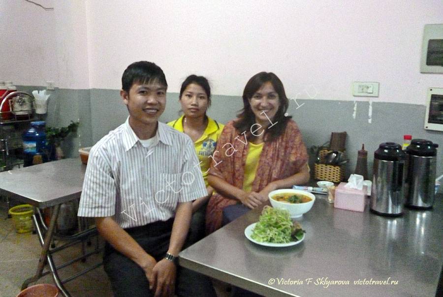 ужин в местном кафе, Далат, Вьетнам