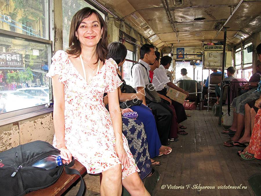 в автобусе, Янгон, Мьянма