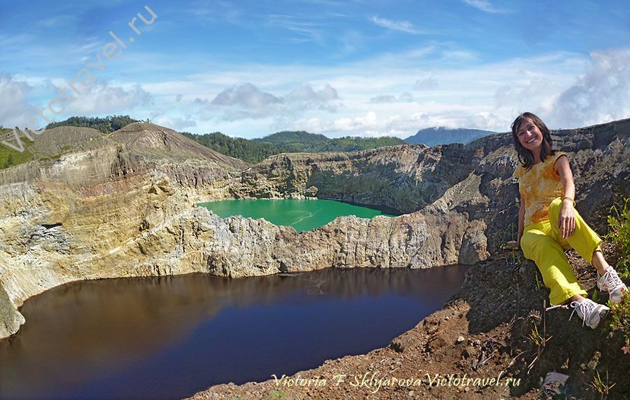 кратерные озера вулкана Келимуту в Индонезии
